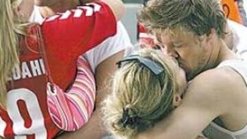 La felicidad se trasladó a los matrimonios Rommedahl y Helveg, que ya preparan el derby nórdico del siglo, ese Suecia-Dinamarca por una plaza en cuartos.