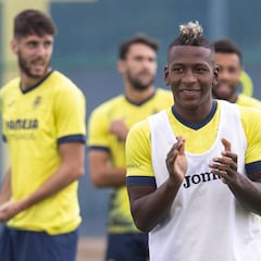 Kubo, Muto e Inui se cuelan en la fiesta de Estupiñán