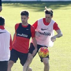 Simeone turna a Torres y Vietto en la delantera rojiblanca