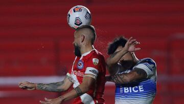 Argentinos Juniors y Universidad Cat&oacute;lica se enfrentan a partir de las 18:00 horas, en partido por la fase de grupos de Copa Libertadores.