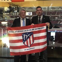 Cerezo y Perea apadrinaron los 50 años de La Flor de Entrevías
