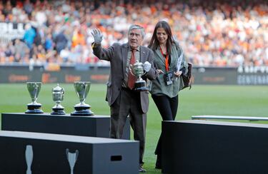 Adiós a Roberto Gil, la imagen del hombre de club