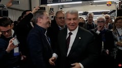 Es un ademán de alguien que se sabe ganador: el gesto de Laporta antes de votar que ya es viral