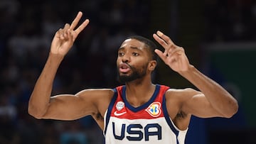 Basketball - FIBA World Cup 2023 - Second Round - Group J - United States v Lithuania  - Mall of Asia Arena, Manila, Philippines - September 3, 2023 Mikal Bridges of the U.S. reacts REUTERS/Lisa Marie David