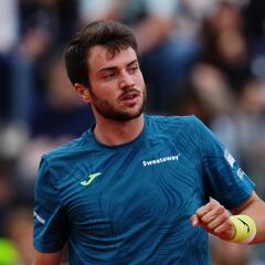 Pedro Martínez sigue adelante en la previa de Roland Garros