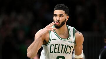 The Boston Celtics put an end to the Los Angeles Lakers eight game win streak on Saturday, and to make matter worse LeBron James exited the game early.
