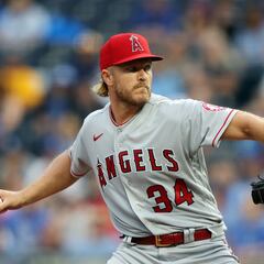 Noah Syndergaard joins loaded Dodgers rotation