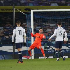 El Everton se impone en la locura