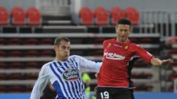 <b>NO LLEGÓ. </b>Lopo hace falta a Martí, durante el reciente Mallorca-Deportivo que acabó en empate.