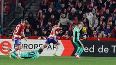 El Atlético no entiende la polémica por una mano que considera no sancionable