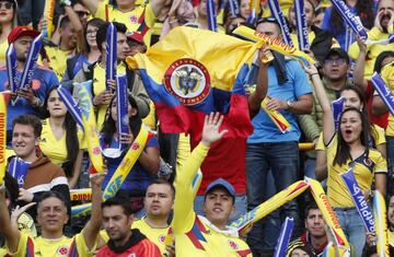 Colombia vence a Panamá en el estadio El Campín en amistoso de preparación para la Copa América de Brasil.