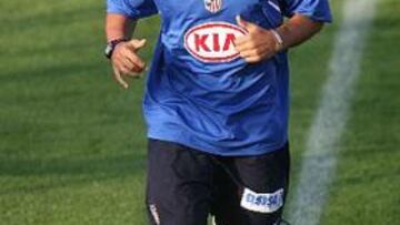 <B>EN EL AIRE.</B> Agüero sufre una lesión muscular de grado 1 en el muslo derecho.