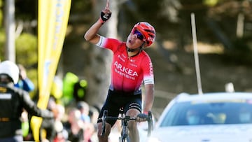 Nairo Quintana se conor&oacute; campe&oacute;n del Tour de los Alpes Mar&iacute;timos del 2022 luego de ganar la &uacute;ltima jornada. Se llev&oacute; a todos y victoria 50 de etapa. 