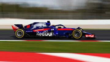 MONTMELO, SPAIN - MARCH 09: Brendon Hartley of New Zealand driving the (28) Scuderia Toro Rosso STR13 Honda on track during day four of F1 Winter Testing at Circuit de Catalunya on March 9, 2018 in Montmelo, Spain. (Photo by Mark Thompson/Getty Images)