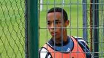 A POR TODAS. Valdo espera tener su oportunidad.