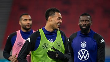 Budapest (Hungary), 18/11/2024.- German national soccer team players (L-R) Jonathan Tah, Felix Nmecha and Antonio Ruediger in action during a training session at Puskas Arena in Budapest, Hungary, 18 November 2024, on the eve of the UEFA Nations League Division A, Group 3 6th round match Hungary vs. Germany at Puskas Arena. (Alemania, Hungría) EFE/EPA/Zsolt Szigetvary HUNGARY OUT