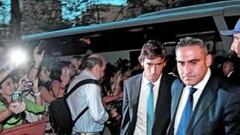 Negredo por Kanouté y Raúl por Cristiano