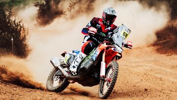 Tosha Schareina gana con Honda la Etapa 3 del Rally de Portugal.