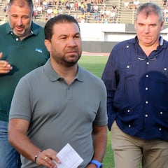 El Cádiz destituye a Cordero y Arias asume la dirección deportiva