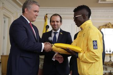 El Presidente de la República, Iván Duque, entregó el Pabellón Nacional a los deportistas de la delegación colombiana, encabezada por el boxeador Yuberjén Martínez, que estarán en los Juegos Panamericanos de Lima 2019, a llevarse a cabo del 26 de julio al 11 de agosto.