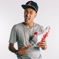 Neymar, embajador del banco de Qatar; ya le patrocinan 35 marcas