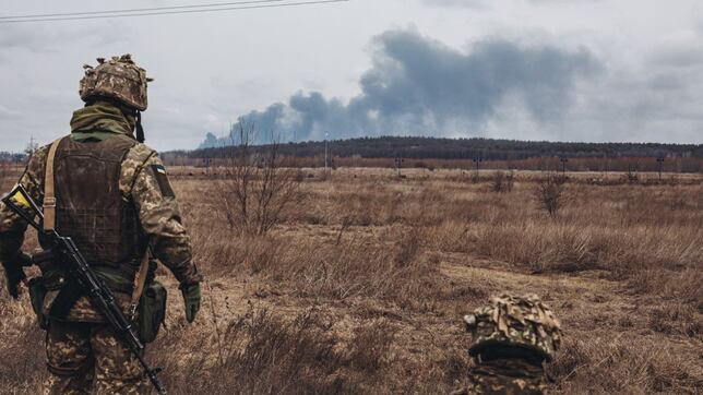 Un soldado ruso lamenta lo que sufrió en Járkov: “Simplemente nos descuartizan”