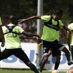 Nacional prepara su partido ante Coritiba en busca de la semifinal