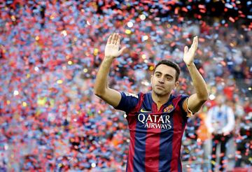 El 23 de mayo de 2015, Xavi recibió un bonito homenaje por parte del barcelonismo, ese día celebraban el título de LaLiga y faltarían 2 títulos más, la Copa ganada frente al Athletic en el Camp Nou y la Champions League ganada en Berlín frente a la Juventus. Xavi se despidió con el segundo triplete del Barça, el anterior lo consiguió en 2009.