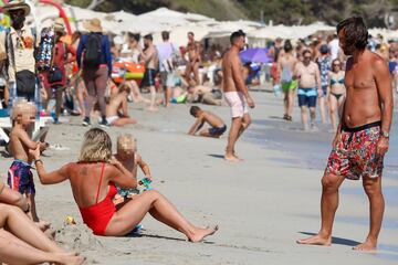 Pirlo y Valentina Baldini disfrutan de unos días de descanso junto a la familia en Ibiza.