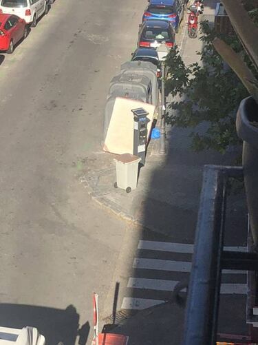 ?Hay relaci¨®n entre los colchones tirados en la calle y el coronavirus?