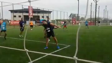 Lección de Simeone: ¡así se pide y así se entra en plancha con todo!