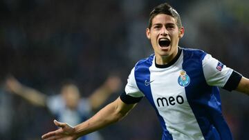 James Rodríguez durante un partido con Porto.