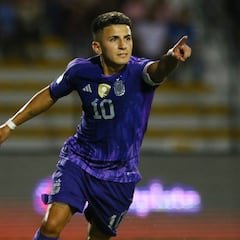 Almada salva a Argentina