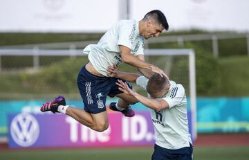 Gerard Moreno y Dani Olmo.