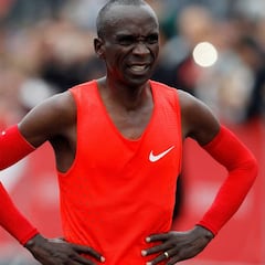 Kipchoge corre una maratón en… ¡2h 00:25! 152 segundos más veloz que el récord