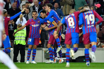  2-0. Sergio Busquets celebra el segundo gol.