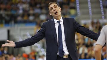 Bartzokas, exentrenador del Barcelona.