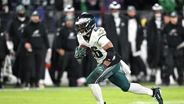 Philadelphia Eagles running back broke an Eagles' single-season record with another impressive rushing performance against the Carolina Panthers on Sunday.
