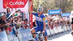 Resumen de la 2ª etapa de la Vuelta al País Vasco: Alaphilippe repite triunfo y es más líder