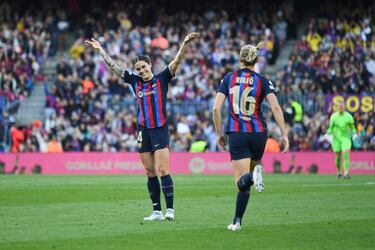 Barcelona defender Mapi León says she “isn’t going to the World Cup” and “can’t go back” to the Spain team