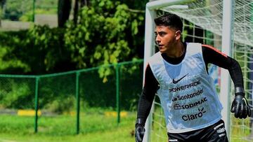 “Mi intención es quedarme”: el ‘refuerzo’ de Colo Colo que alentó a la Roja en Valparaíso