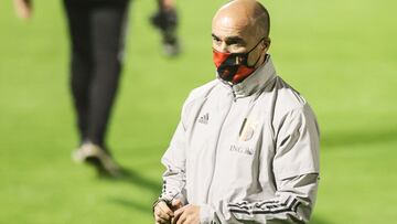 10 November 2020, Belgium, Tubize: Belgium head coach Roberto Martinez leads a training session of the Belgian national team ahead of Wednesday's friendly soccer match against Switzerland. Photo: Bruno Fahy/BELGA/dpa
10/11/2020 ONLY FOR USE IN SPAIN