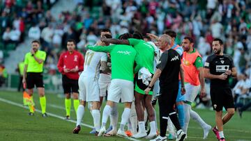 Aprobados y suspensos del Elche: el gol de Tete no sirve para hacer justicia