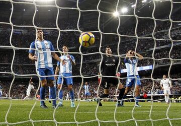 Gol 3-2 Cristiano Ronaldo de penalti. Roberto paró el lanzamiento del portugués desde el punto de penalti, pero el rechace lo aprovechó para marcar el madridista