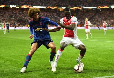 Ajax defender Sánchez would love to play for Barcelona