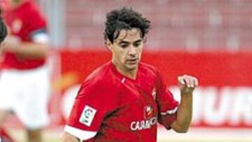 <b>APETECIBLE. </b>Míchel, uno de los preferidos de Gregorio Manzano, en un partido con el Murcia.