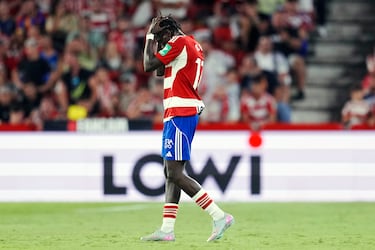 Aprobados y suspensos del Granada: condenado al sufrimiento