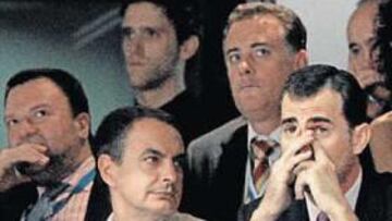 <b>PALCO. </b>Presidente, el Príncipe, la ministra, el alcalde Monteseirín, el consejero López Viejo. Todos helados.