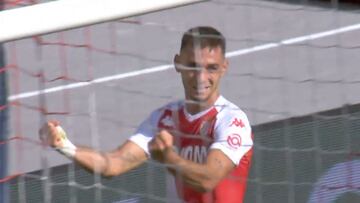 El lateral de origen español que triunfa en el Mónaco y ha convencido a Deschamps