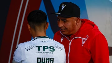 Futbol, Concon National vs Santiago Wanderers.
Octavos de final, Copa Chile 2024.
El entrenador de Santiago Wanderers Jaime Garcia es fotografiado durante el partido de octavos de final de la Copa Chile contra Concon National disputado en el estadio Eias Figueroa Brander de Valparaiso, Chile.
Andres Pina/Aton Chile
Football, Concon National vs Santiago Wanderers.
Round of 16, 2024 Copa Chile Championship.
Santiago Wanderers’s head coach Jaime Garcia is pictured during the round of sixteen match of the Copa Chile Championship against Concon National in Valparaiso, Chile.
Andres Pina/Aton Chile